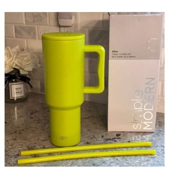 NEW Simple Modern Tumbler 40 oz Chartreuse - Picture 3 of 4